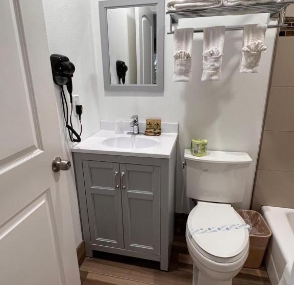 Family Suite, Town And Country Inn