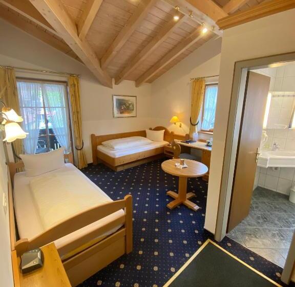 Номер Стандарт с Балконом, Kur  Und Ferienhotel Haser