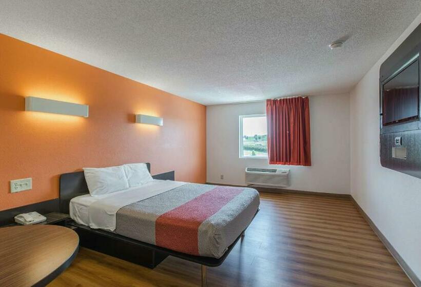 스탠다드 룸, Motel 6 Omaha   Central