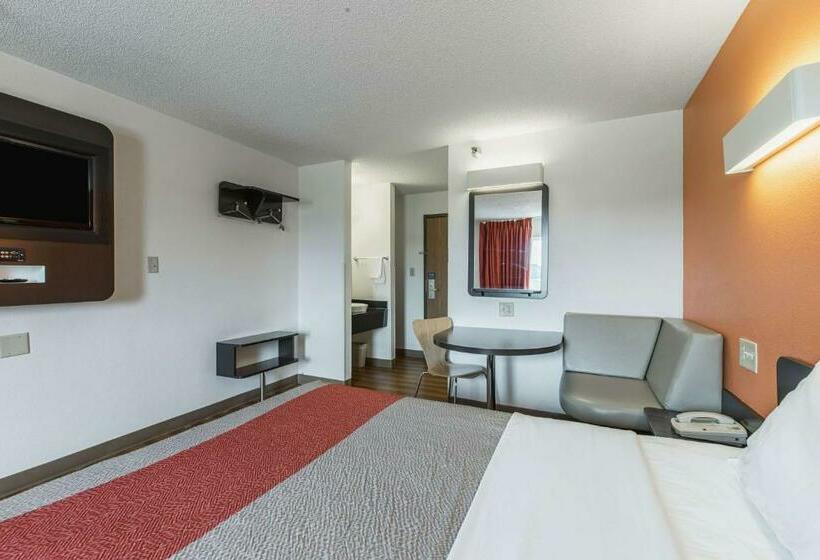 스탠다드 룸, Motel 6 Omaha   Central