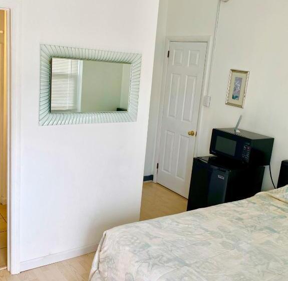 Номер Стандарт Индивидуальный, White Caps Motel