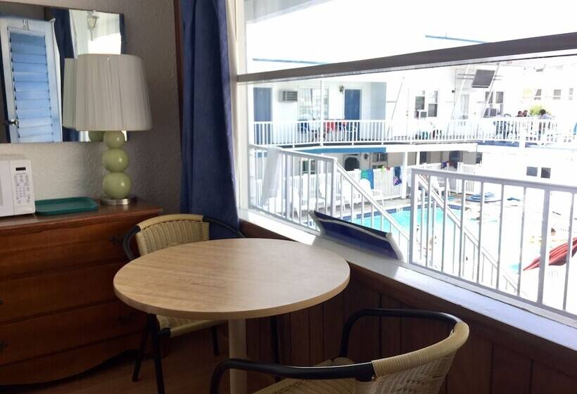 ２ダブルベッドのスタンダードルーム, White Caps Motel