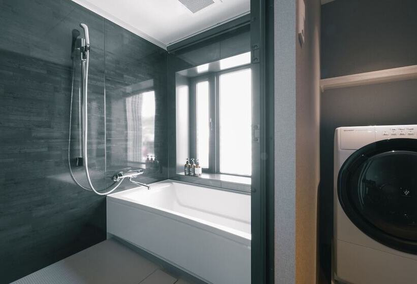 Quarto Superior, Fav Lux Nagasaki
