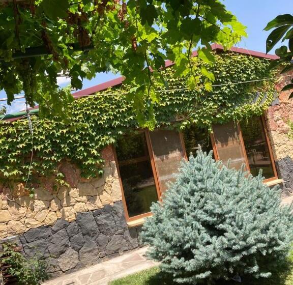 اتاق استاندارد, Green Garden Guest House
