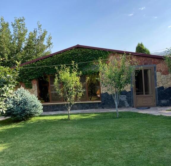 اتاق استاندارد, Green Garden Guest House