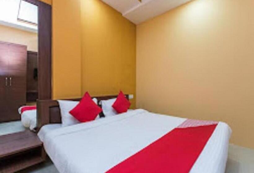 Номер Deluxe, Mahalaxmi   Ujjain
