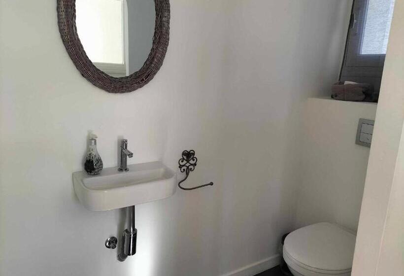 Номер Стандарт с Балконом, Chambres D Hôtes B&b   Mas Cinq Sols