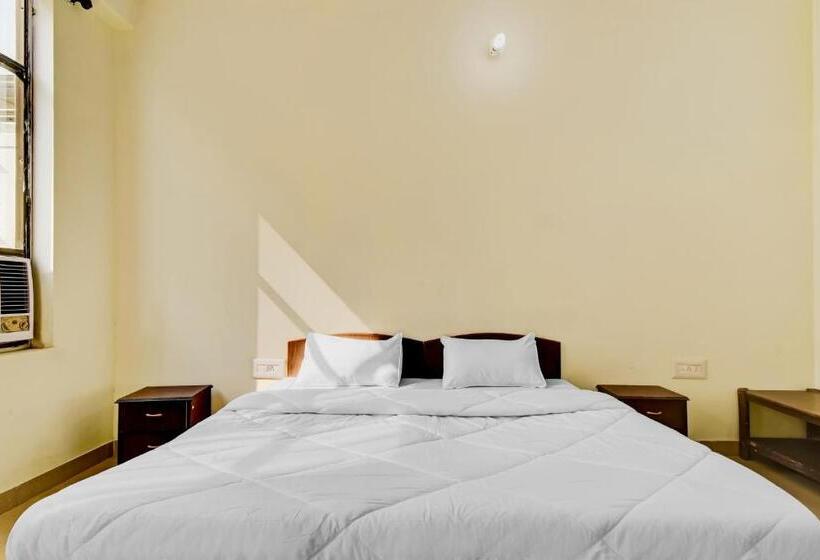 Трехместный Номер Классика, Oyo Hotel Tiger City