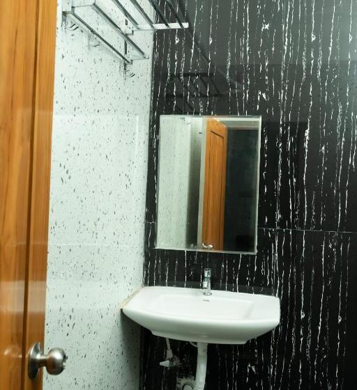 Номер Стандарт Вид на Город, Aruna Residency