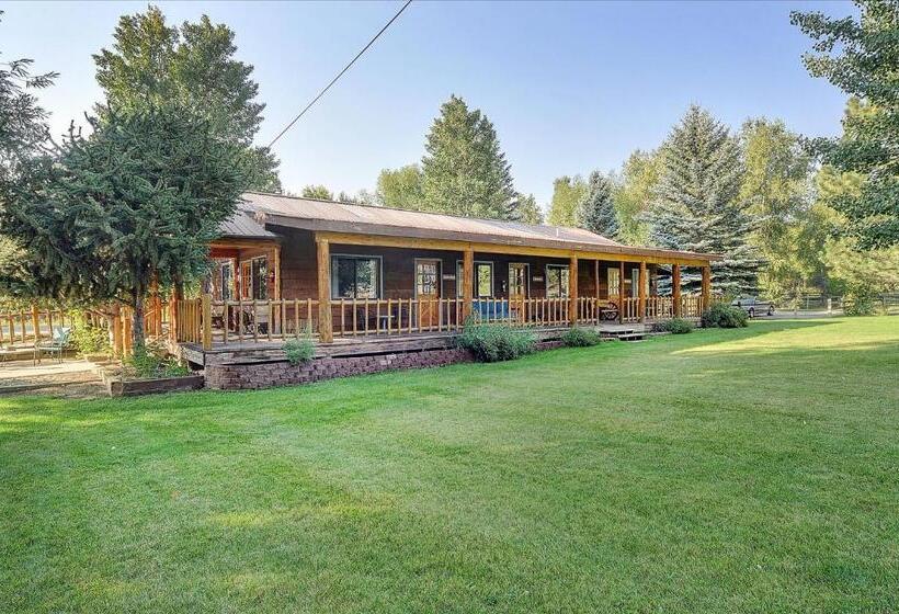 اتاق سوپریور, Vista Court Cabins & Lodge