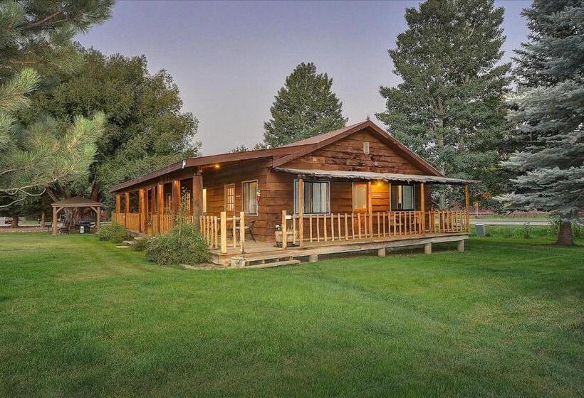 اتاق سوپریور, Vista Court Cabins & Lodge
