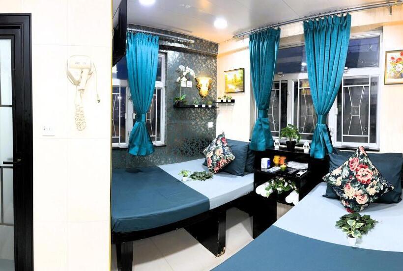 اتاق لوکس خانوادگی, Park Guest House