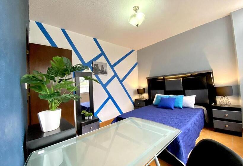 Quarto Estandar Banheiro Compartilhado, Roomies Hostel Cibeles