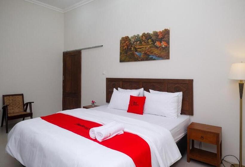 Номер Deluxe, Reddoorz Syariah Near Stasiun Klaten