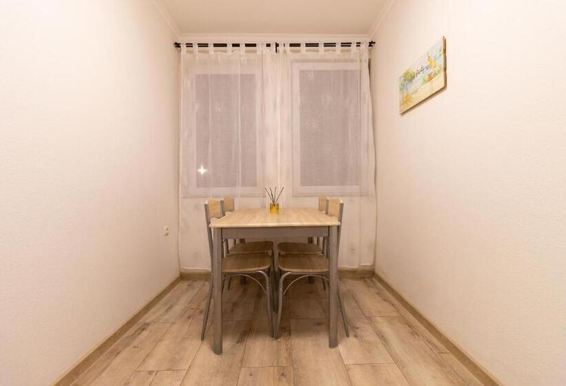 آپارتمان 1 خوابه همکف, Szelidi Apartmanok