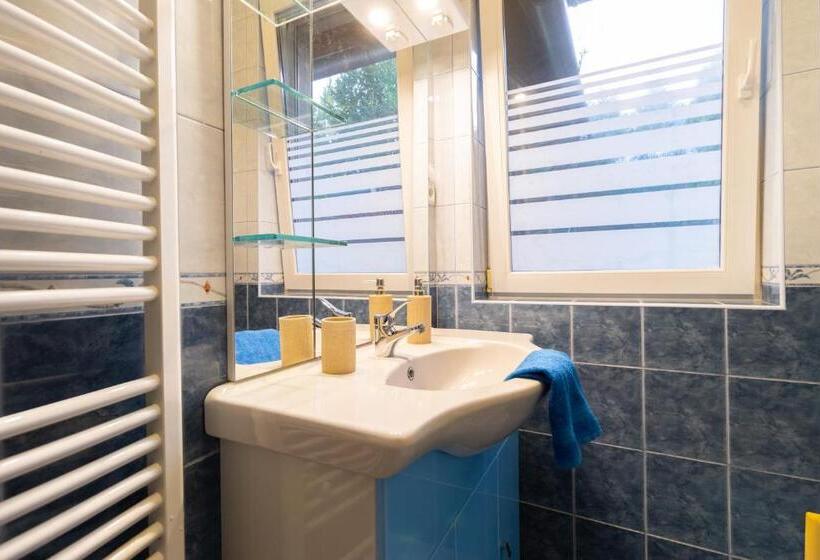 ویلای 3 خوابه, Szelidi Apartmanok