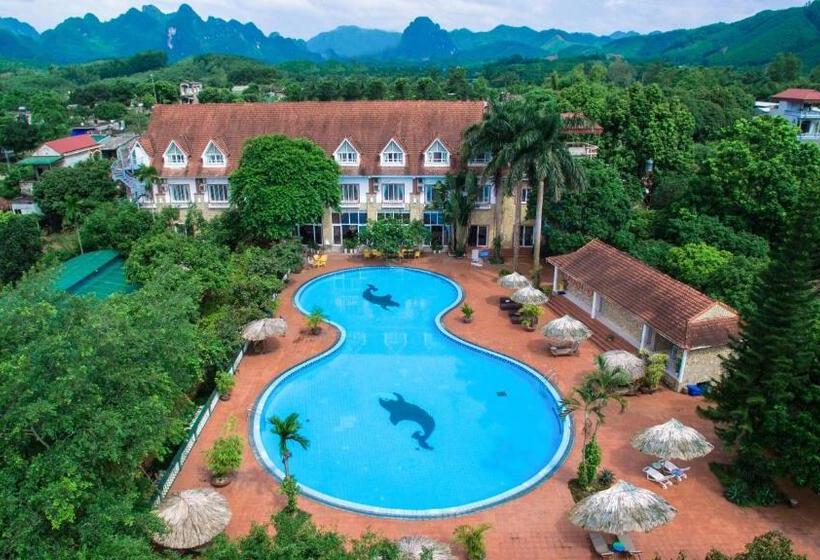 اتاق استاندارد با چشم‌انداز دریاچه, Vresort Kim Boi   Hoa Binh