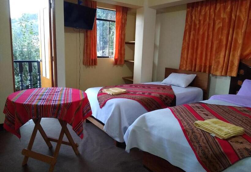 חדר סטנדרט לשלושה, Amazing Huaraz