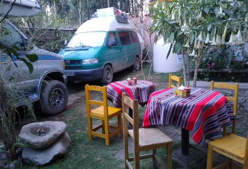 חדר אקונומי, Amazing Huaraz