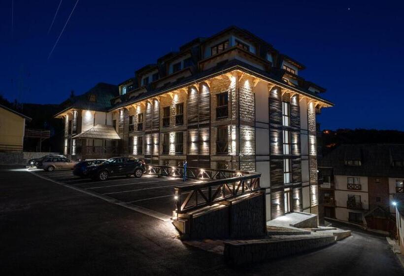استودیوی لوکس, Studio 42 Zoned Kopaonik