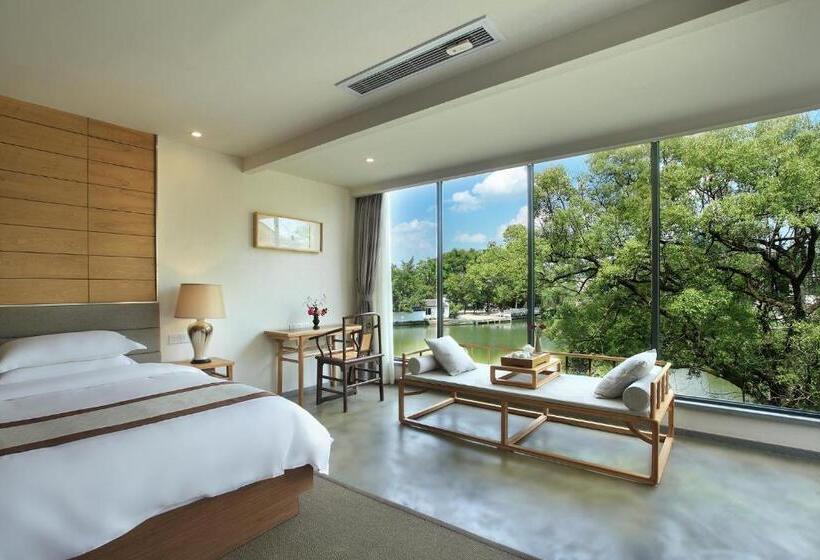 Номер Deluxe Вид на Озеро, Guilin Heshe Lakeside Resort