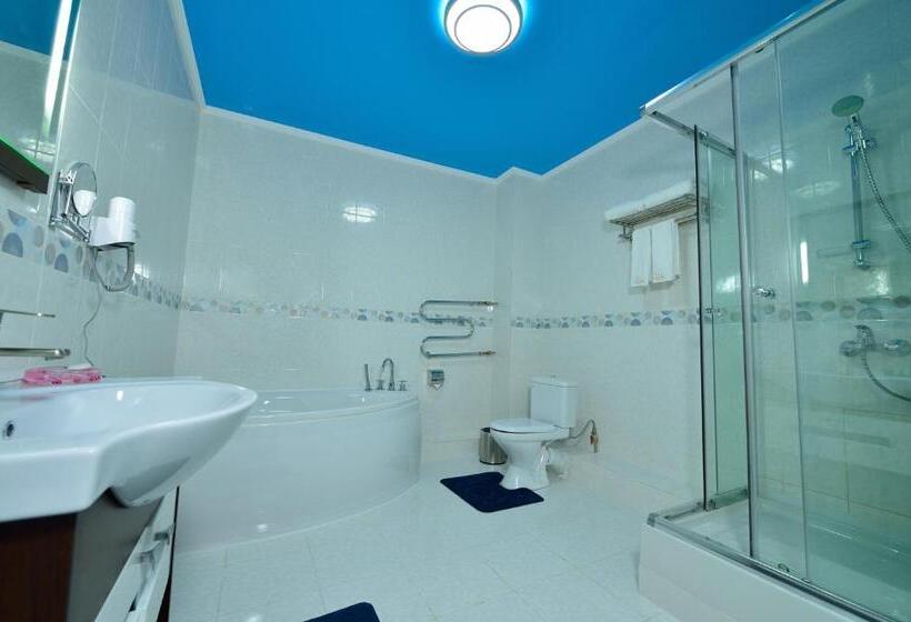 سوئیت 2 خوابه, Konfor Hotel Burabay