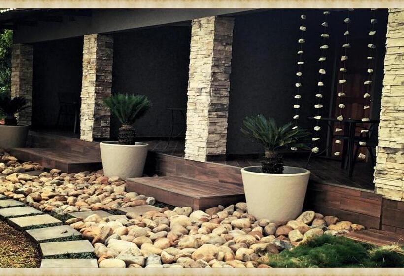 디럭스 룸, Letsitele Guesthouse