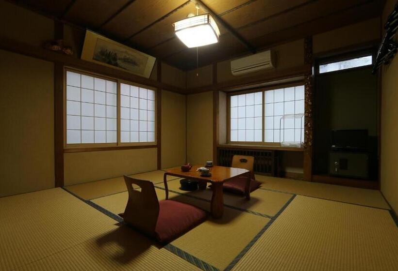 Четырехместный Номер Стандарт, Lodge Tsubaki