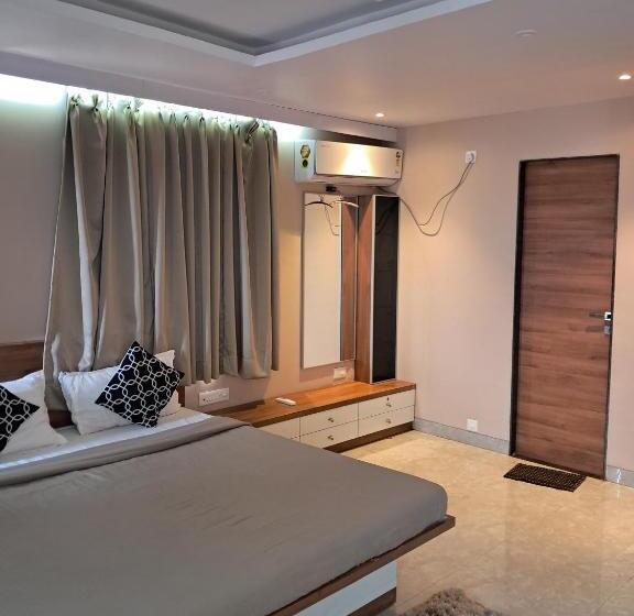 Номер Стандарт с Балконом, Hillview Rooms By 29 Bungalow