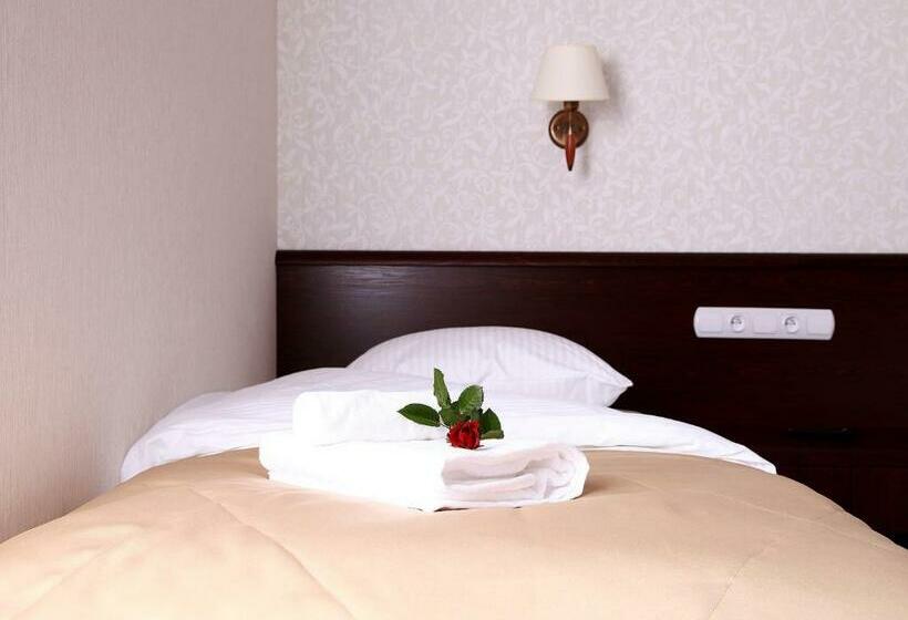 اتاق استاندارد یک نفره, Adria