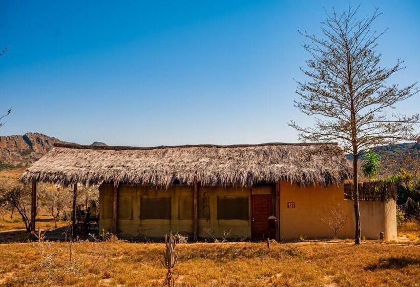 اتاق استاندارد, Satrana Lodge