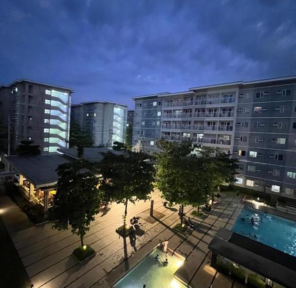 Апартаменты 1 Спальня Вид на Бассейн, Trees Marias Affordable Staycation In Quezon City