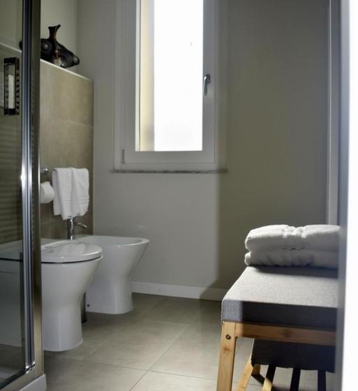 اتاق استاندارد سه نفره, Il Trovatore Rooms
