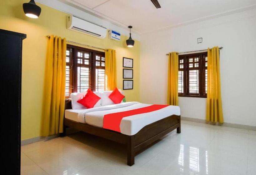 Habitació Estàndard Llit King, Mks Inn Near Care Hospital Bhubaneswar By Morservices