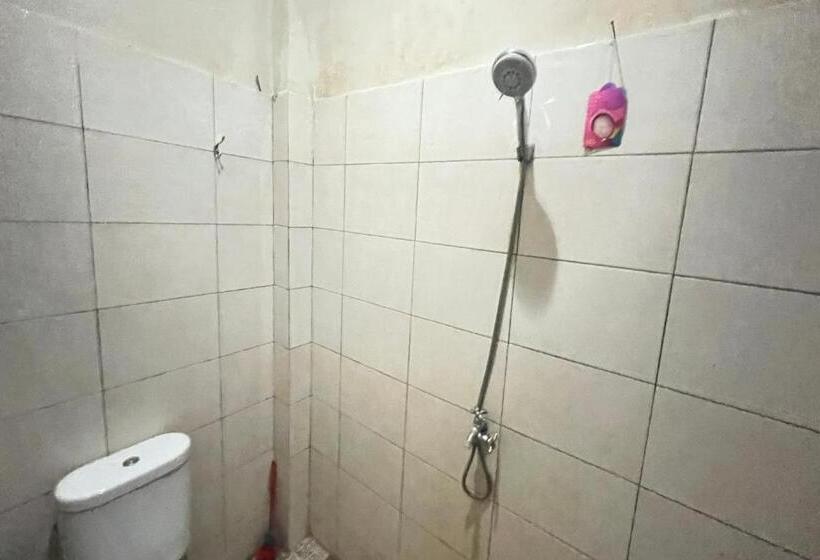 اتاق استاندارد, Oyo 93523 Penginapan Laras Paminggir