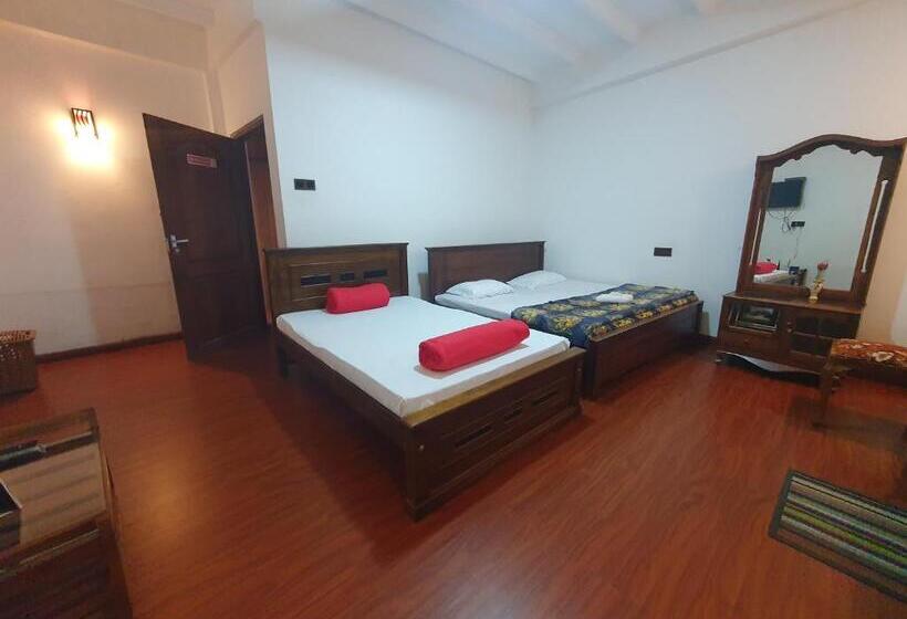 اتاق استاندارد چهار تخته, Barrow Villa
