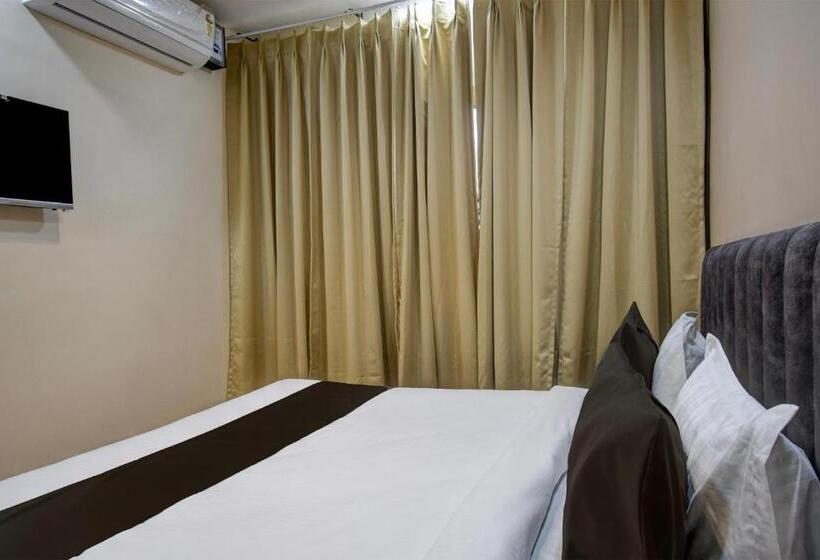 Трехместный Номер Классика, Krishna Inn