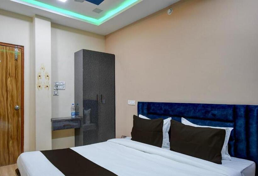 Трехместный Номер Классика, Krishna Inn