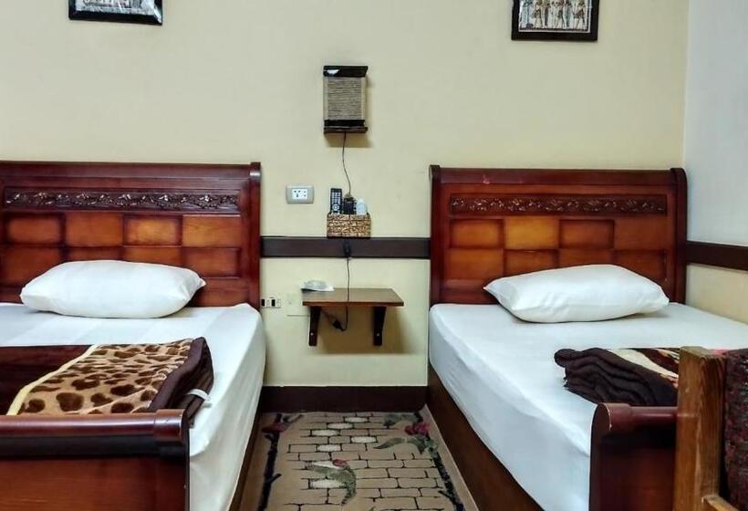 اتاق استاندارد با بالکن, فندق هاميس