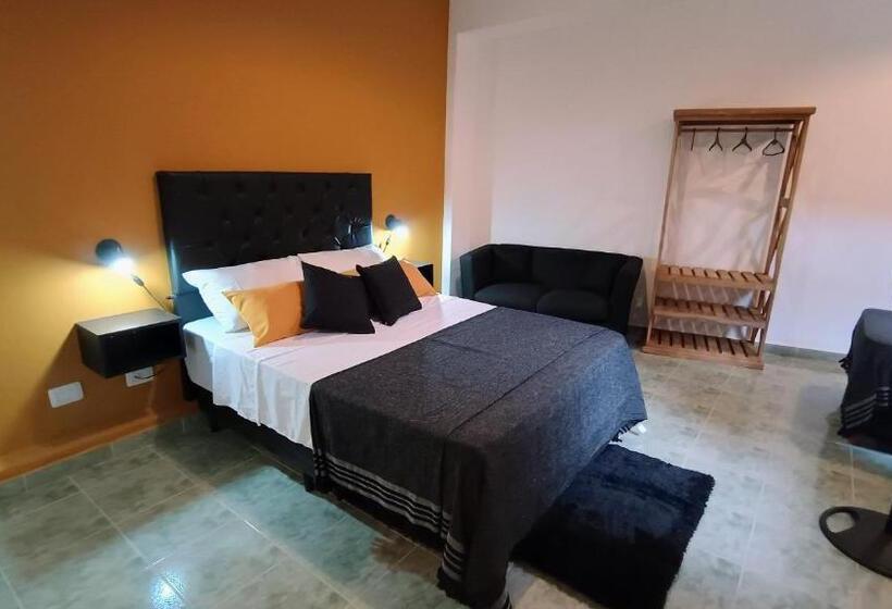 اتاق خانوادگی, Hostería Suites Del Centro