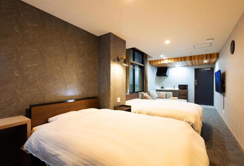 Номер Deluxe, Ganadan天文館