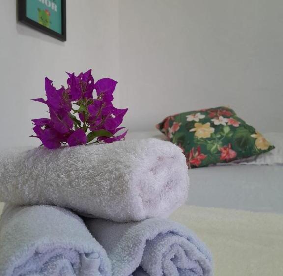 Quarto Triplo Estandar, Pousada Da Sami