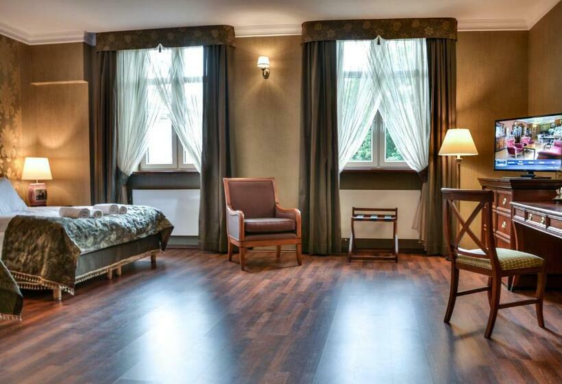 Трехместный Номер Deluxe, Komoda Club Residence