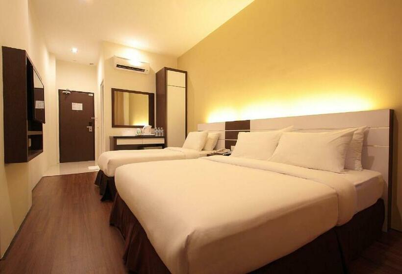 Quarto Triplo Deluxe, Skytree