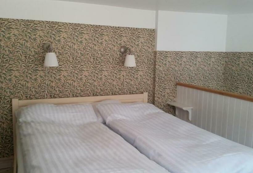 标准间, Lilla Hotellet