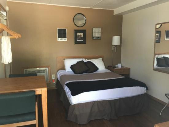 Номер Стандарт, The Brookside Motel / Mt. Rushmore