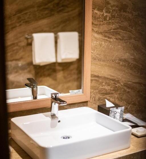Номер Deluxe Кровать Кинг, Taman Prakerti Bhuana