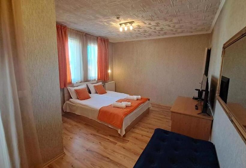 Номер Стандарт с Террасой, къща за гости Real
