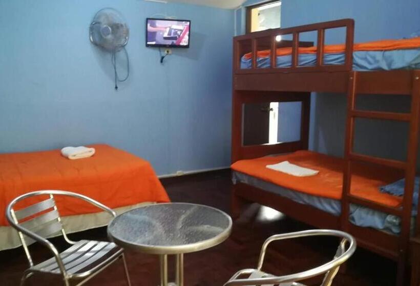 اتاق استاندارد سه نفره, Hospedaje Fremiott