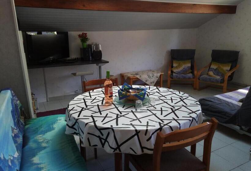 Семейный Номер, Zimmer Mit Frühstück